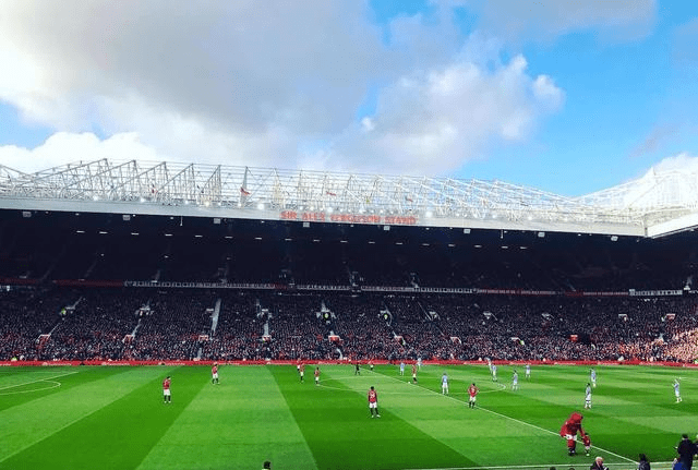 里程碑夜！阿斯顿维拉战术微调，中超窗口期刷纪录，压力陡增，团队化学反应显著