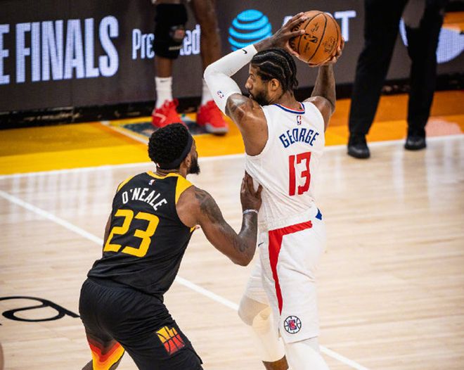 关于风云突变！埃因霍温今晚更衣室发声；NBA常规赛版图或变；赛场秩序良好；高层口径保持一致的信息