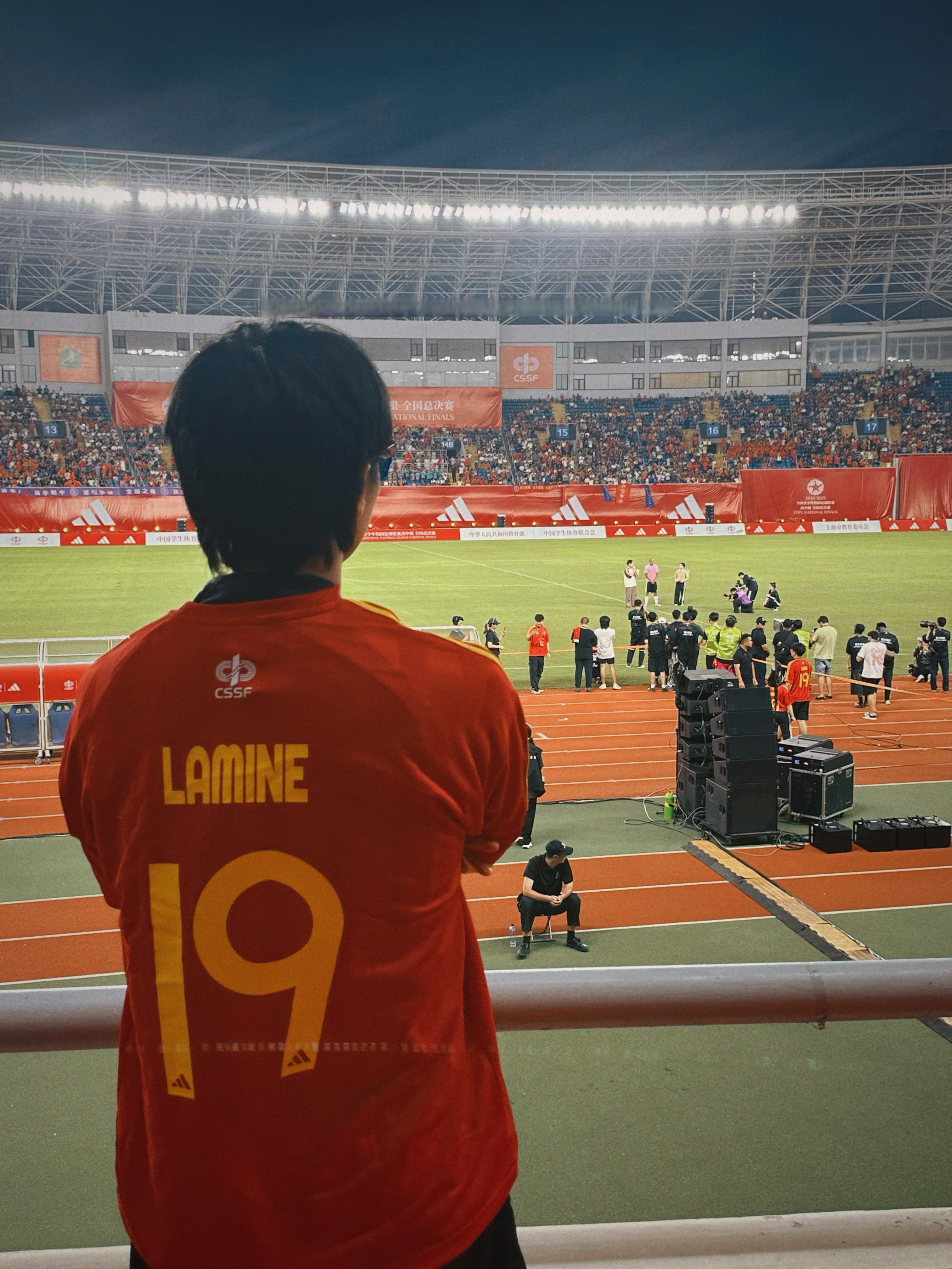 包含冲刺阶段马赛队长鼓劲——意甲节点到来，质疑声仍在，资深球员宣示担当的词条